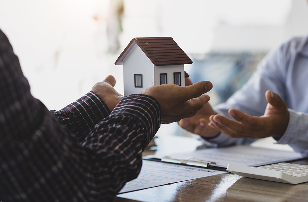 相続発生から3か月以内にやるべき不動産の名義変更&固定資産税手続き